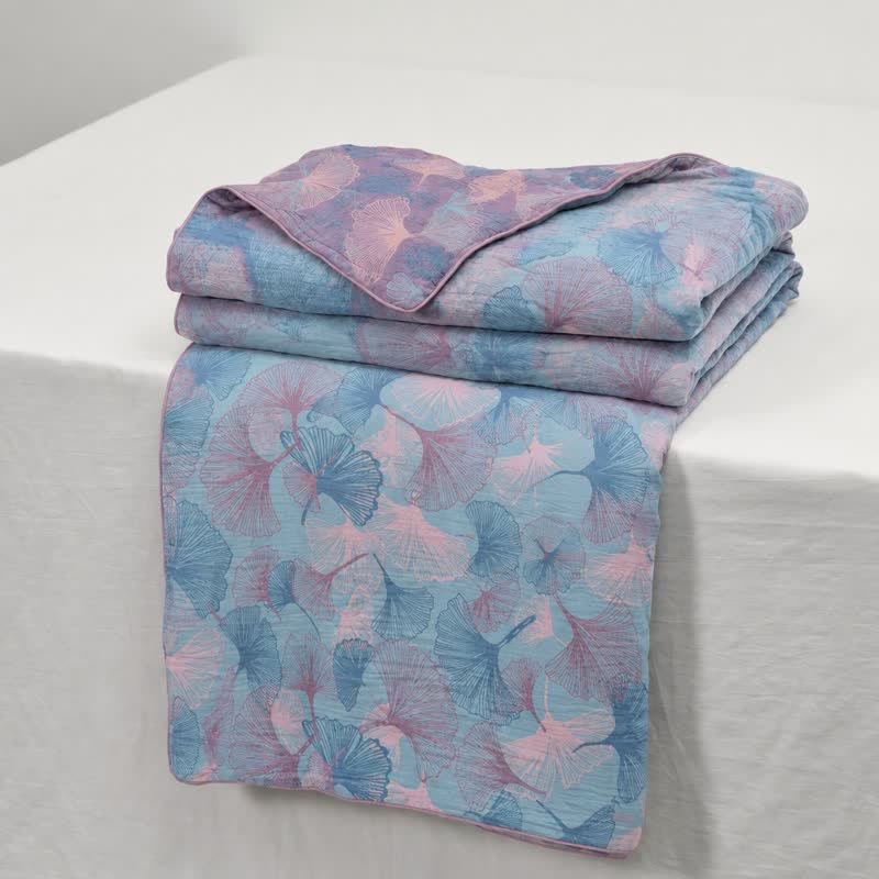 Wendbare Tagesdecke aus Baumwollgaze mit Ginkgoblatt-Motiv - image 1