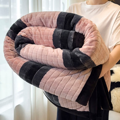 Weiche Kuscheldecke mit geometrischem Karomuster - Rosa - 79" x 91" - image 10