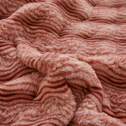 Weiche, flauschige Plüschdecke mit Wellenmuster - image 7