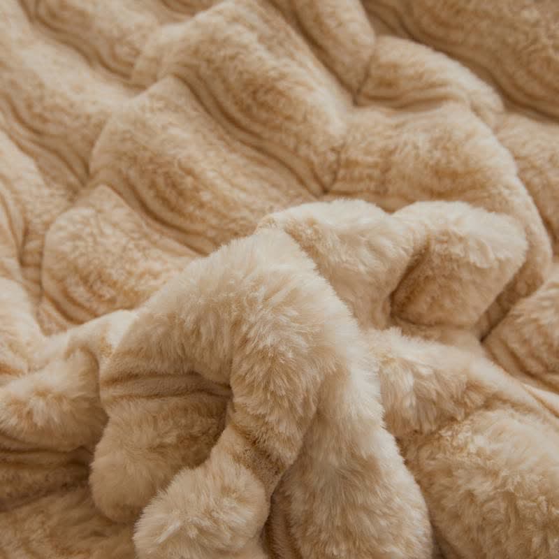 Weiche, flauschige Plüschdecke mit Wellenmuster - image 30