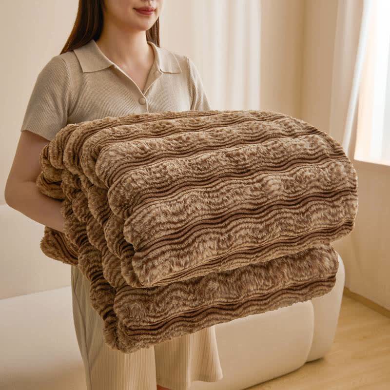 Weiche, flauschige Plüschdecke mit Wellenmuster - Dunkler Kaffee - 79" x 91" - image 39