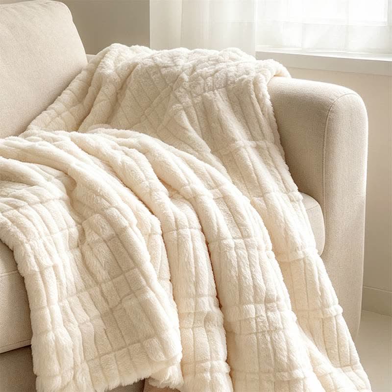 Moderne, kuschelige Wendedecke mit Blockmuster - image 13