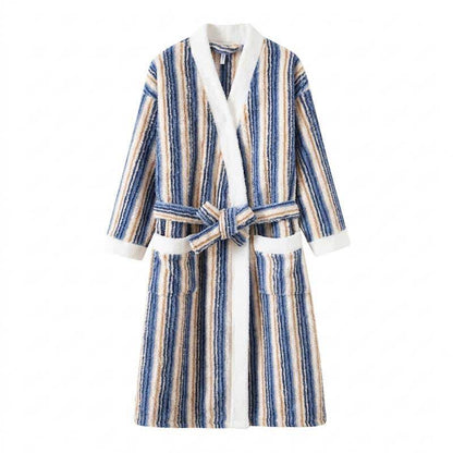 Langer, gestreifter Kimono-Bademantel aus Fleece - image 10