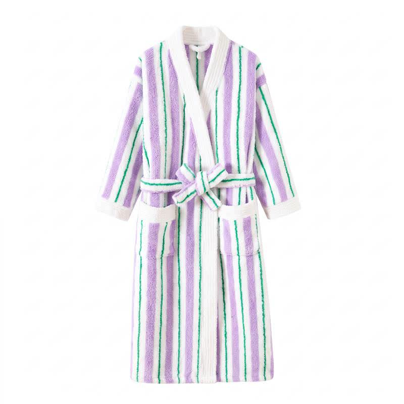 Langer, gestreifter Kimono-Bademantel aus Fleece - image 12