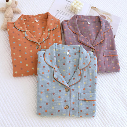 Verspieltes Loungewear-Set aus Baumwollgaze mit Punkten - image 1