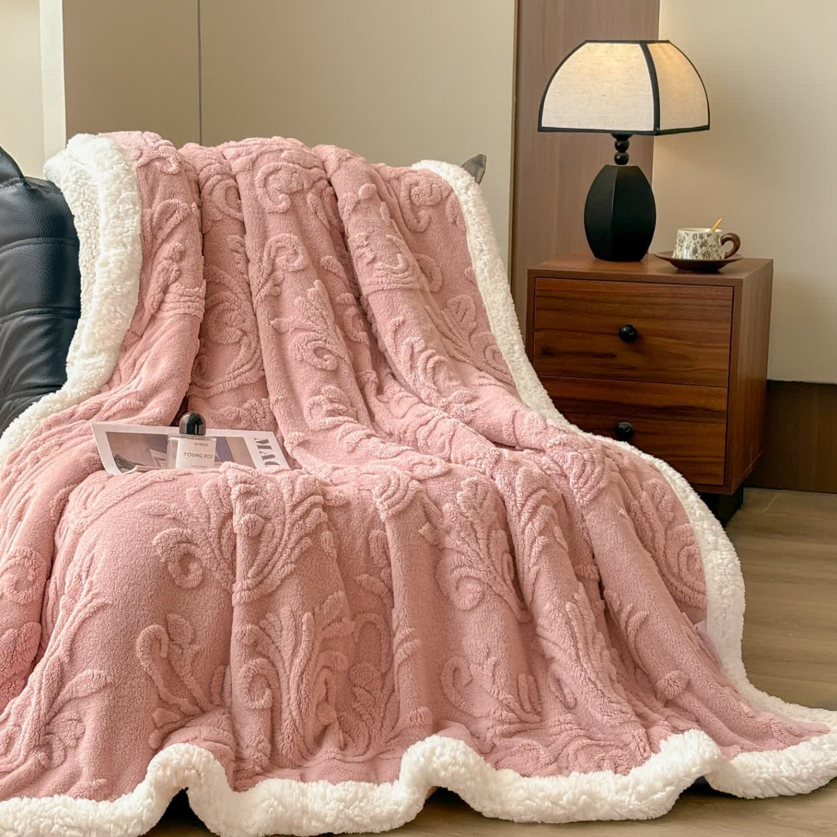 Geprägte, flauschige Sherpa-Überwurfdecke - image 32