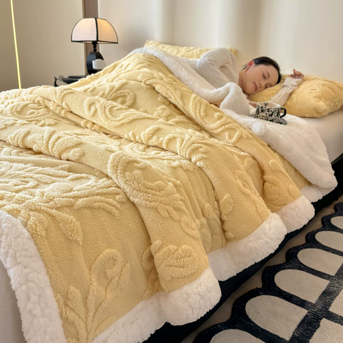Geprägte, flauschige Sherpa-Überwurfdecke - image 10