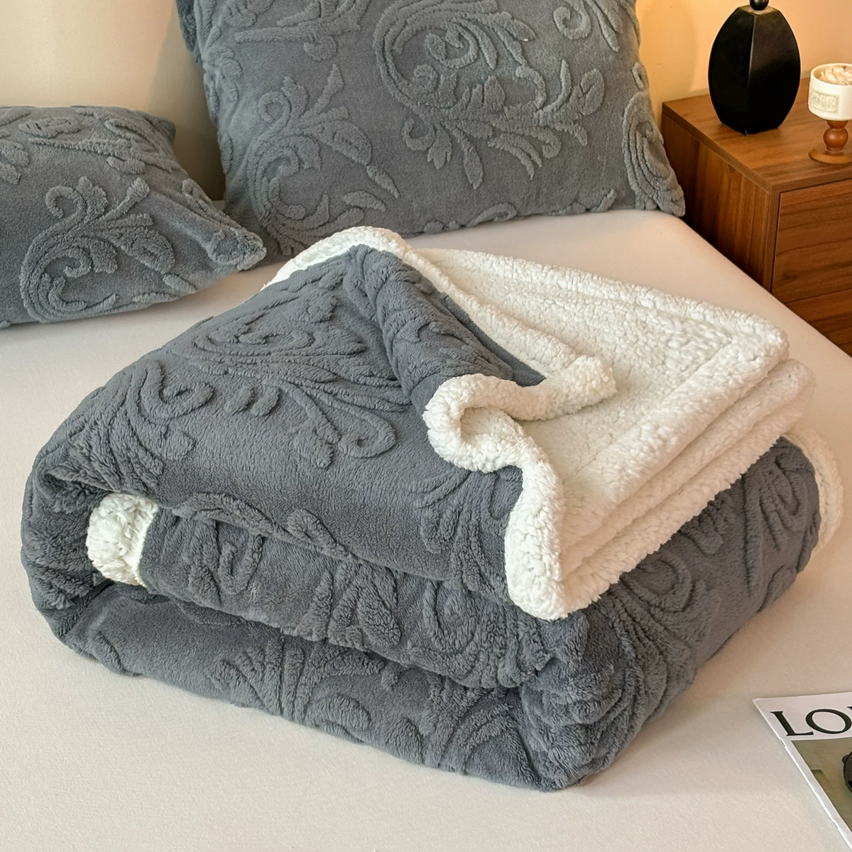 Geprägte, flauschige Sherpa-Überwurfdecke - image 17