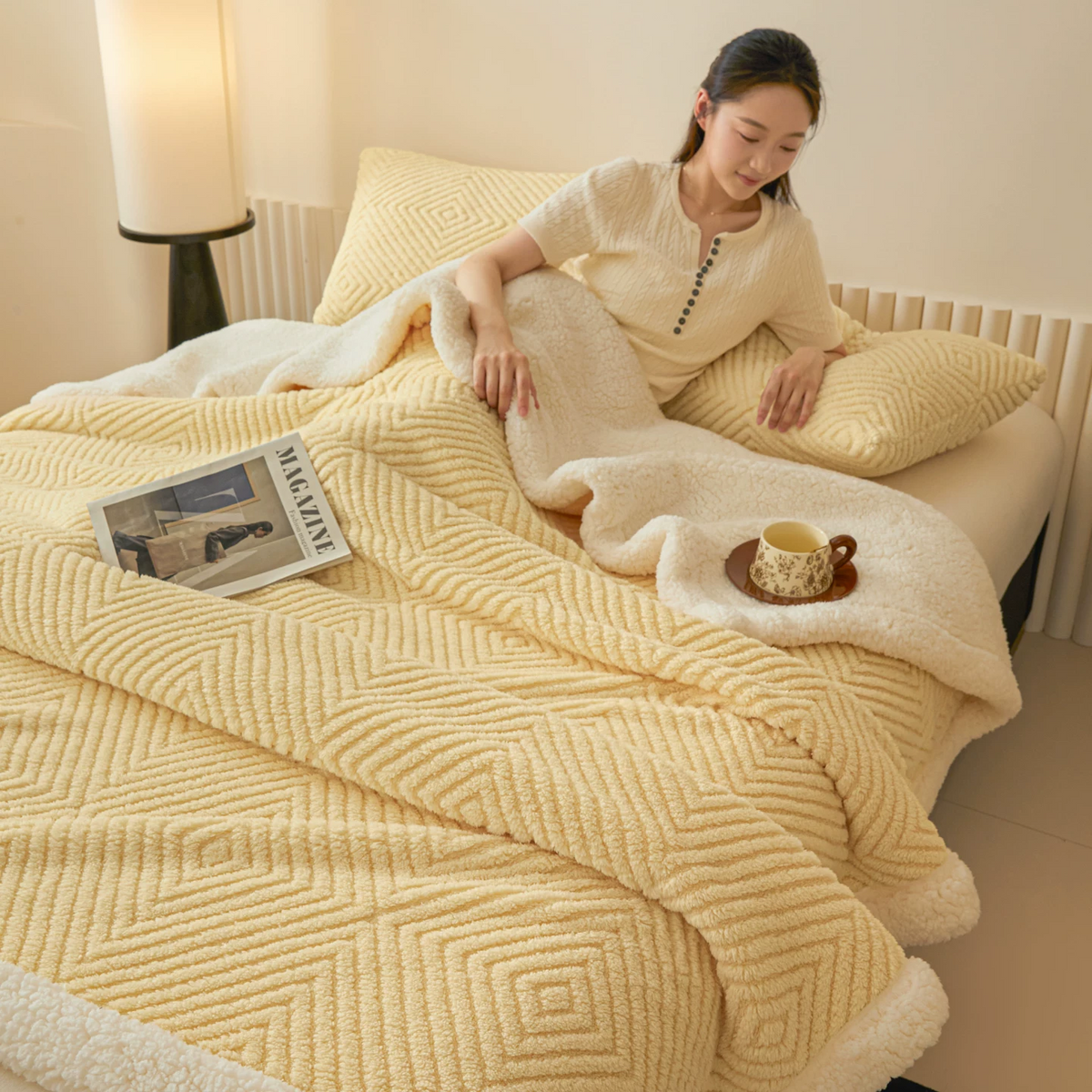Sherpa-Überwurfdecke mit Rautenmuster - image 45