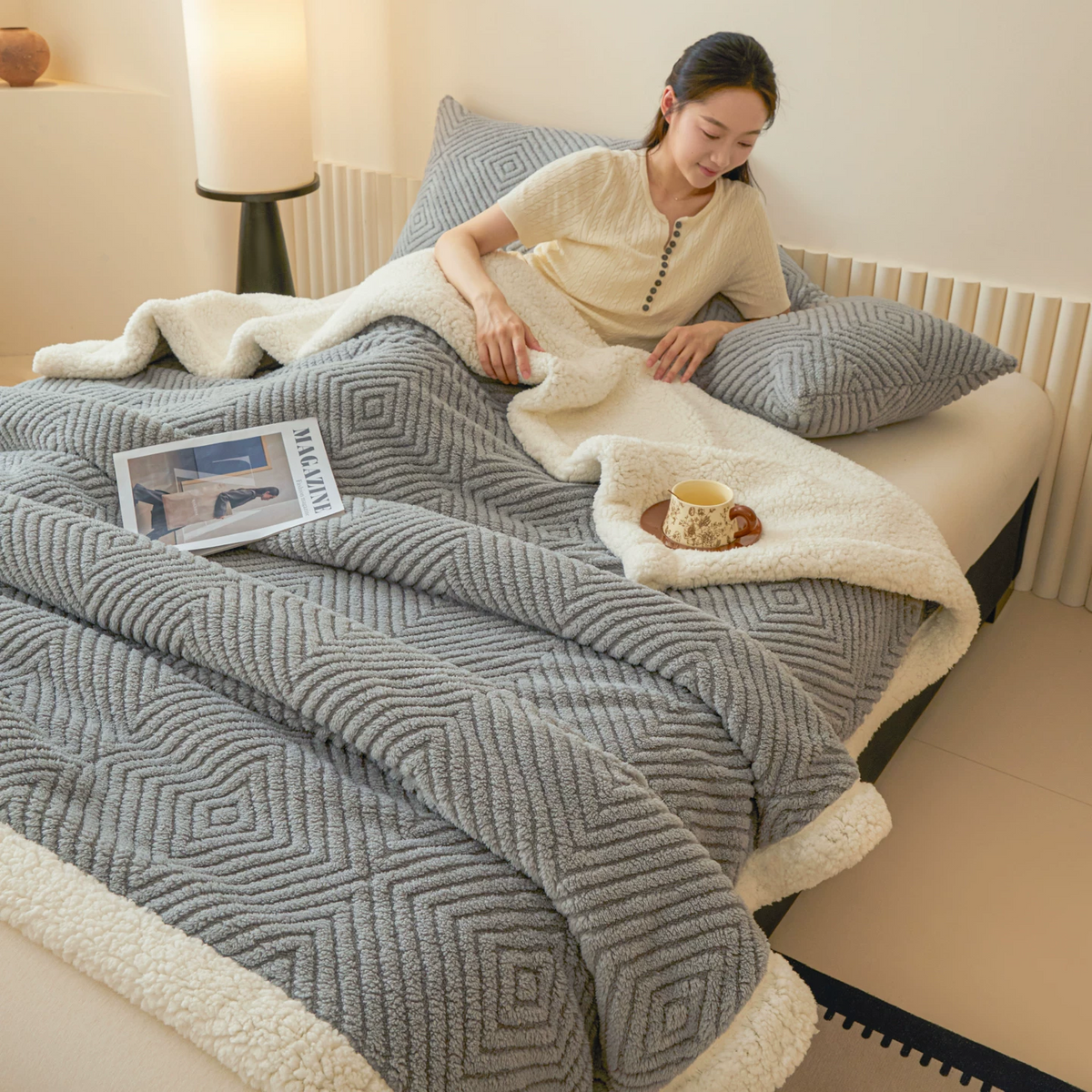 Sherpa-Überwurfdecke mit Rautenmuster - image 12
