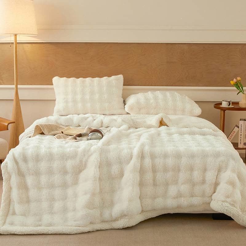 Wellige, flauschige Sherpa-Fleecedecke mit doppelter Lage - Weiß - 2 Kissenbezüge - 48cm x 74cm - image 8