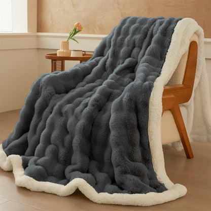 Wellige, flauschige Sherpa-Fleecedecke mit doppelter Lage - image 23
