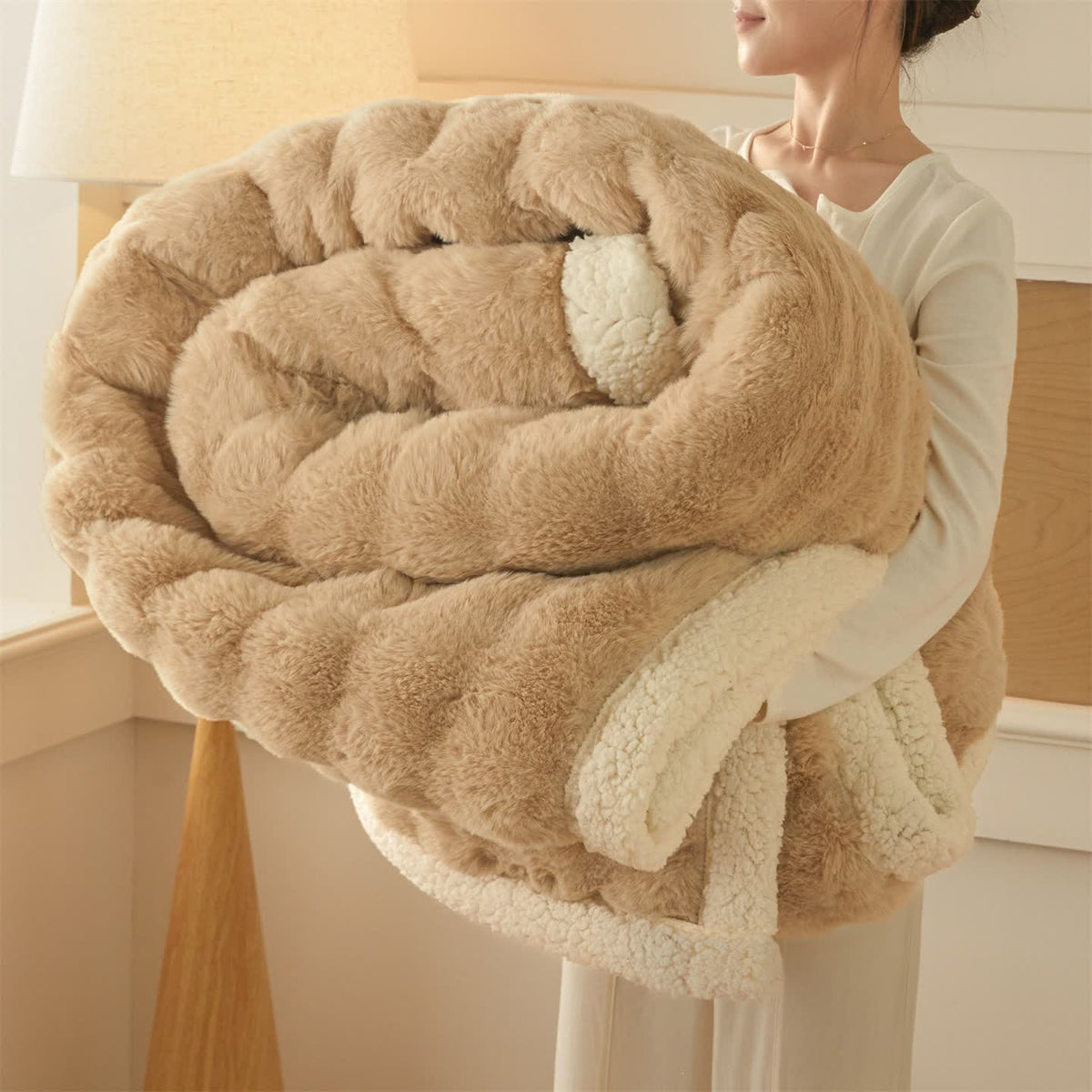 Wellige, flauschige Sherpa-Fleecedecke mit doppelter Lage - image 0