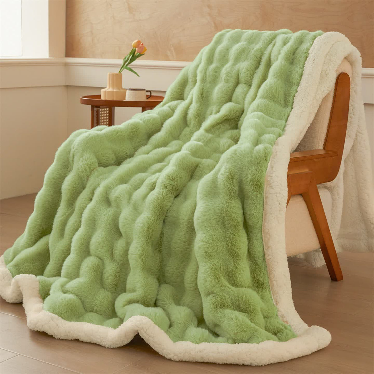 Wellige, flauschige Sherpa-Fleecedecke mit doppelter Lage - image 18
