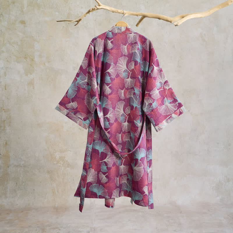 Künstlerischer Kimono aus Ginkgoblättern - image 1