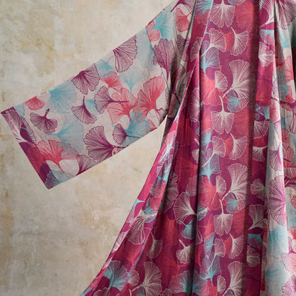 Künstlerischer Kimono aus Ginkgoblättern - image 10