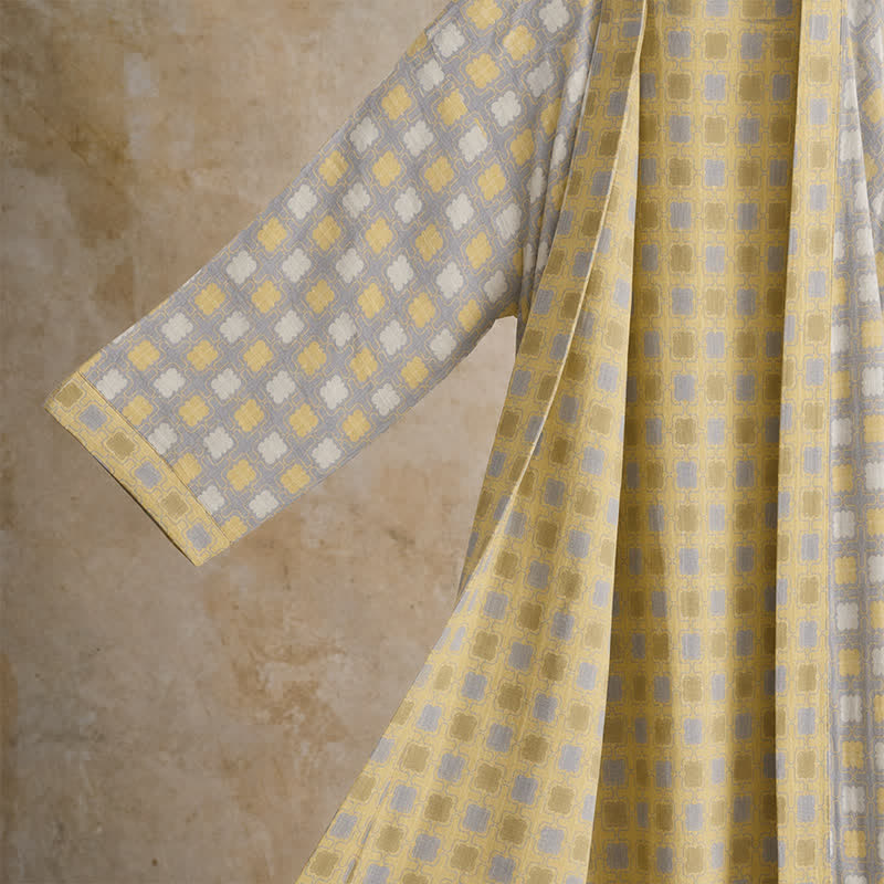 Kimono-Bademantel aus weicher, gelb-grau karierter Baumwolle - image 3