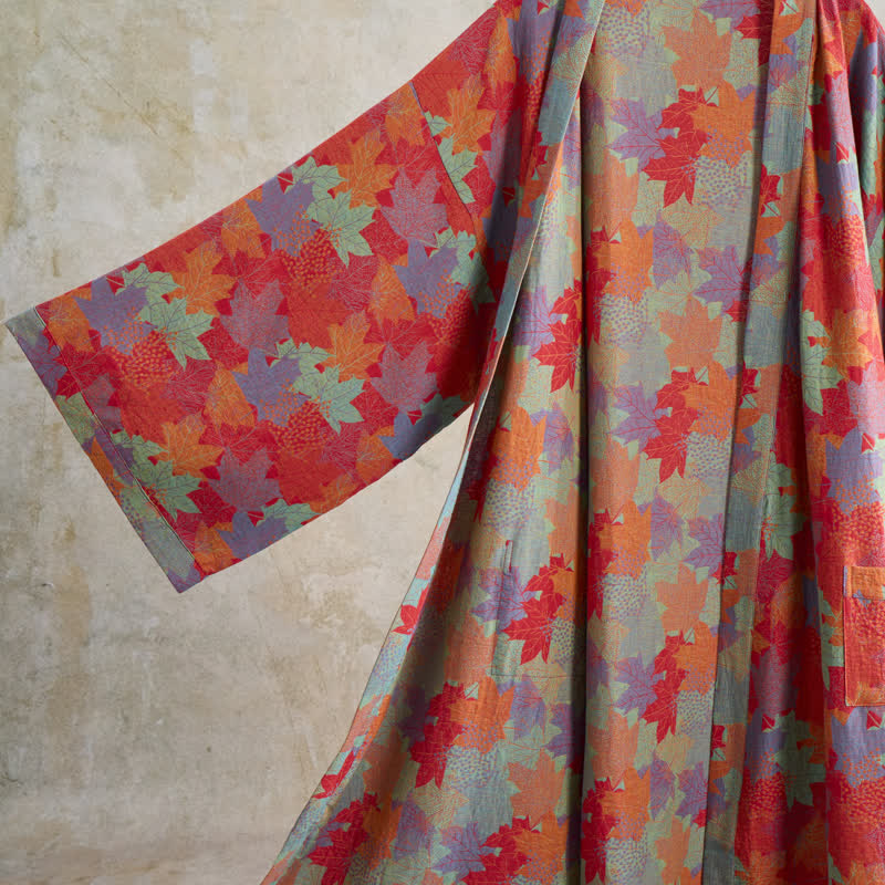 Kimono-Bademantel aus Baumwolle mit Ahornblattmuster für den Herbst - image 3