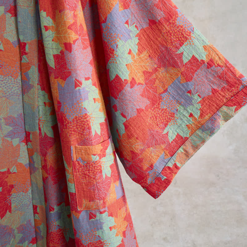 Kimono-Bademantel aus Baumwolle mit Ahornblattmuster für den Herbst - image 4