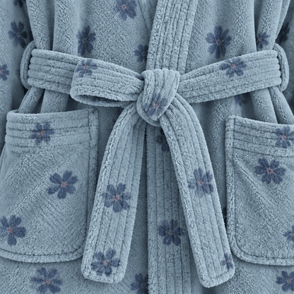 Bademantel aus Korallenvlies mit Blumenmuster und V-Ausschnitt - image 13