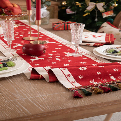 Luxuriöser Tischläufer für die Weihnachtsdekoration