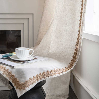 Halbverdunkelnder Vorhang im Bohemian-Stil in Beige