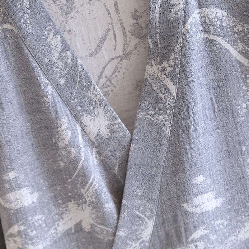 Bequemer Bademantel-Pyjama mit Jacquard-Tuschemalerei