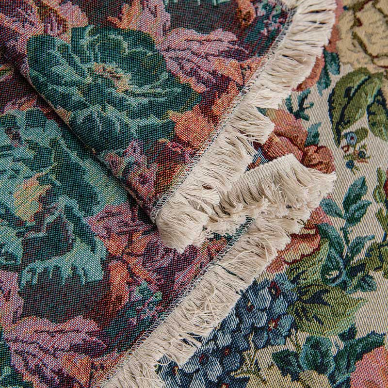 Sofaschoner mit Quasten und Rosenmuster im Countryside-Stil