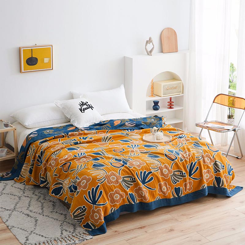 Ownkoti Doppelseitige Steppdecke mit böhmischem Blumendruck