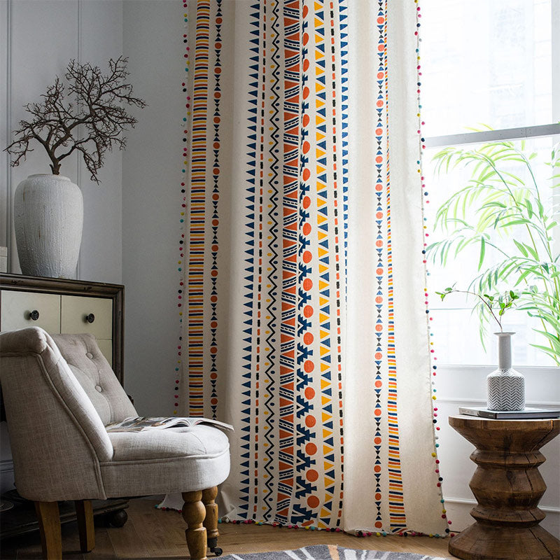 Ownkoti Boho-Vorhang mit farbenfrohen geometrischen Mustern und Quaste