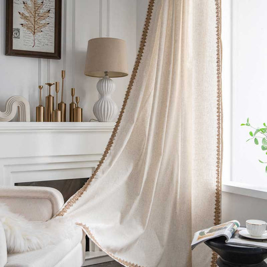Halbverdunkelnder Vorhang im Bohemian-Stil in Beige