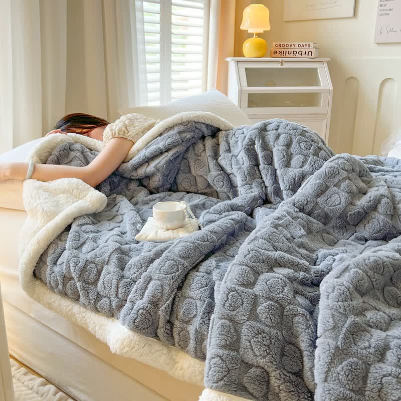 Warme Sherpa-Fleecedecke mit Liebesdruck