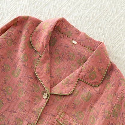 Pyjama-Set aus Baumwollgaze im Retro-Rose-Design - image 2
