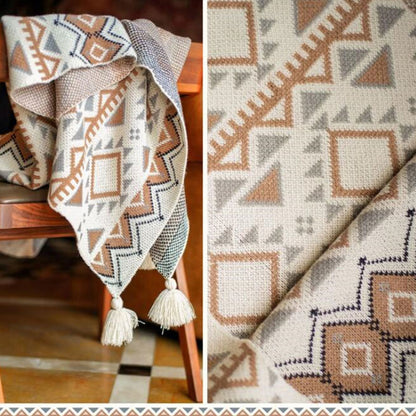 Ownkoti Gemütliche Strickdecke mit Quastenmuster