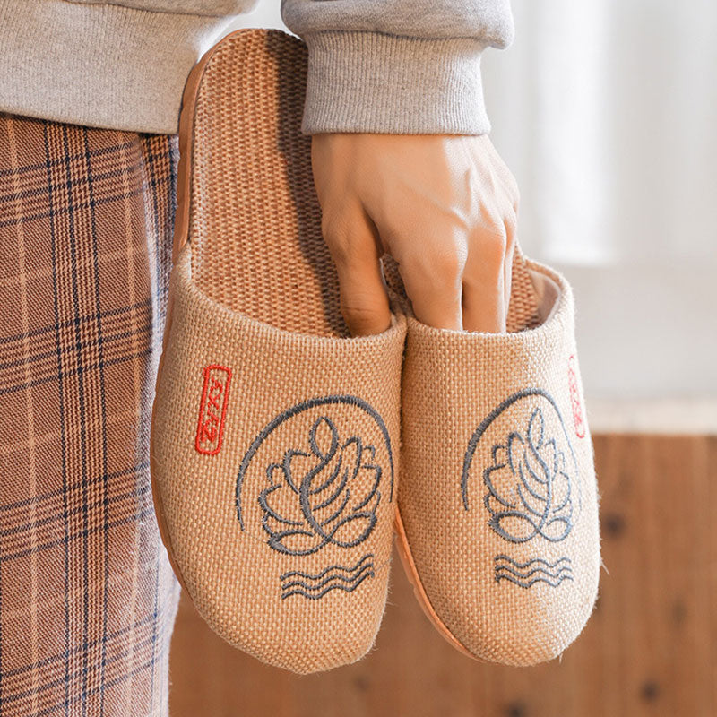 Retro bestickte Lotus Flachs Hausschuhe
