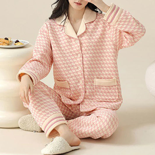 Schickes Pyjama-Set aus Baumwolle mit Knopfleiste