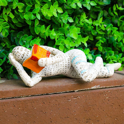 Statue einer lesenden Denkerin, Bücherregal-Dekoration