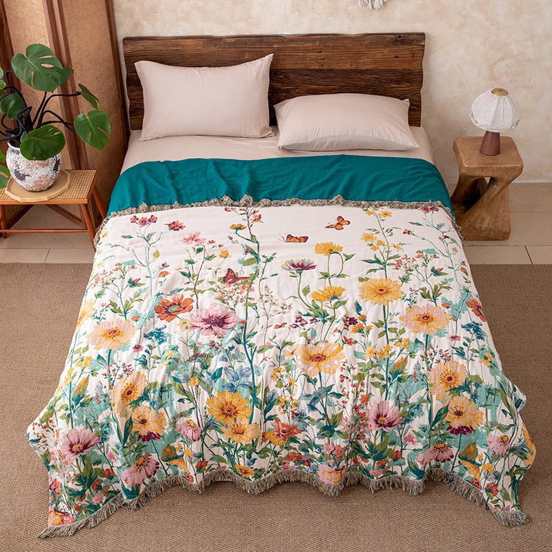 Wendbarer Quilt aus Gaze mit Aquarell-Wildblumenmuster und Fransen - Königin - image 0