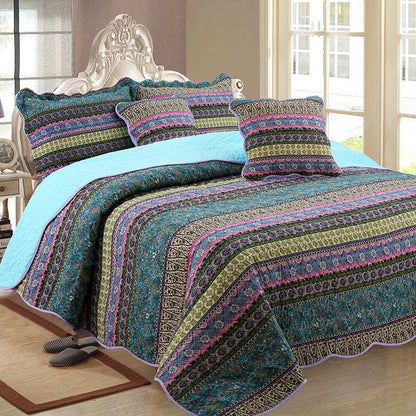 Gestreifte Steppdecke im Jacquard-Stil mit Kissenbezug