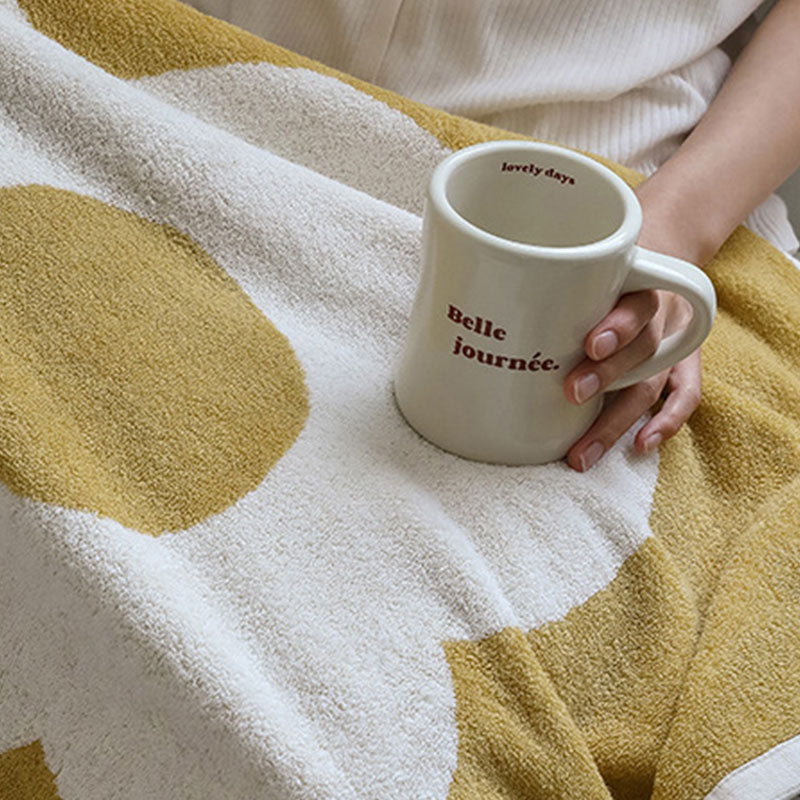 Atmungsaktives, weiches Baumwollhandtuch mit Blumenmuster