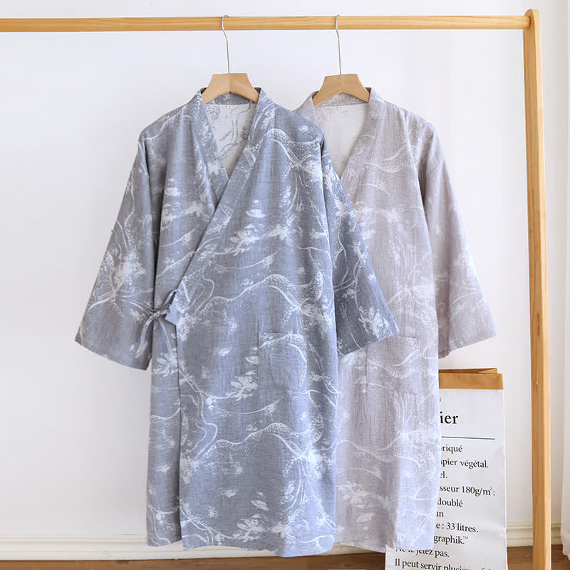 Bequemer Bademantel-Pyjama mit Jacquard-Tuschemalerei