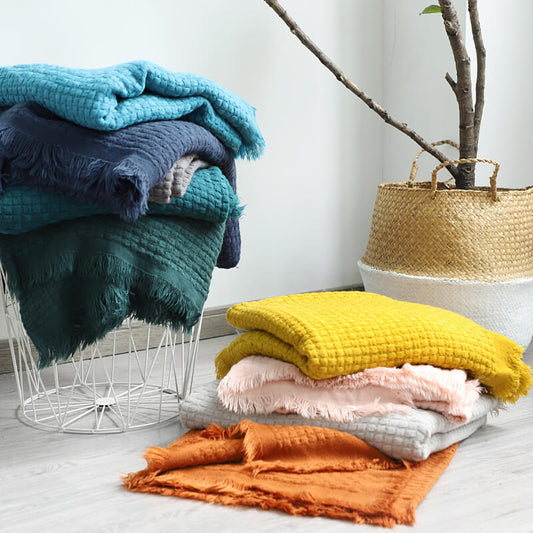 Ownkoti Home Decor – Bequeme Decke in Volltonfarbe