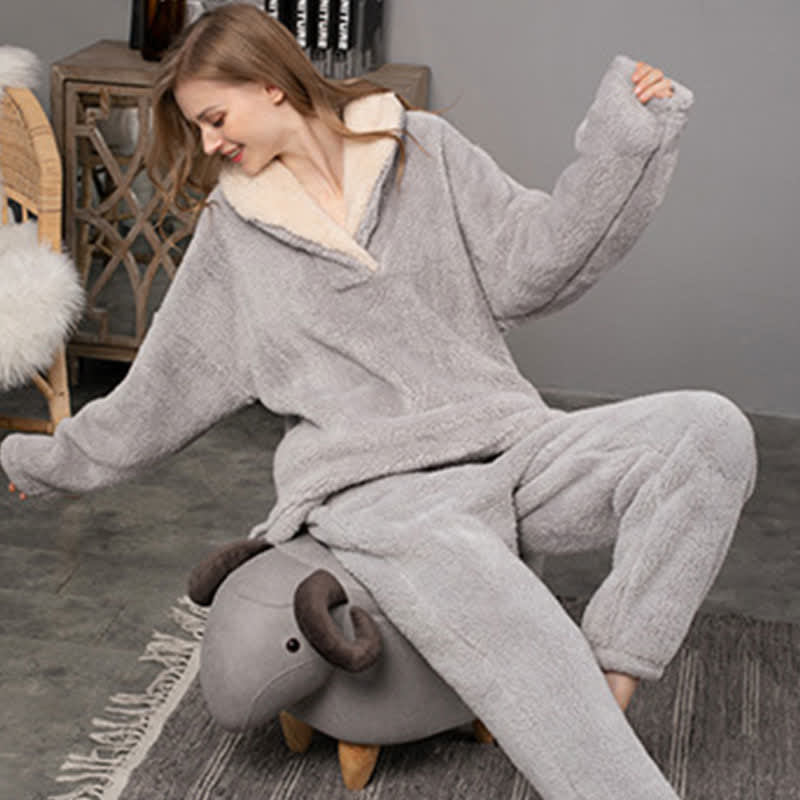 Ownkoti Schlichtes, warmes Loungewear-Set mit V-Ausschnitt für den Winter